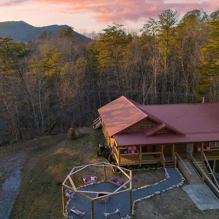 Pink Pines Avantstay Luxury Aesthetic Dream Home Indoor Pool Hot Tub Pigeon Forge Ngoại thất bức ảnh