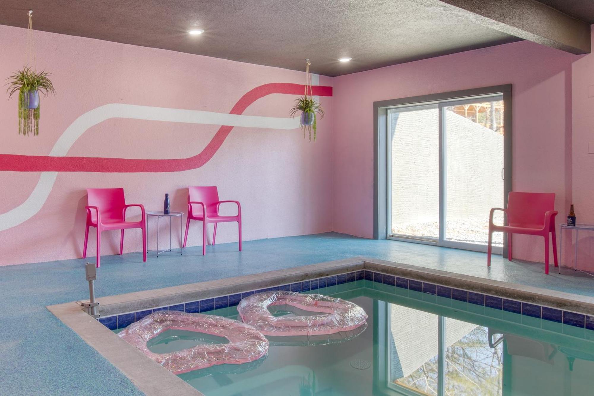 Pink Pines Avantstay Luxury Aesthetic Dream Home Indoor Pool Hot Tub Pigeon Forge Ngoại thất bức ảnh