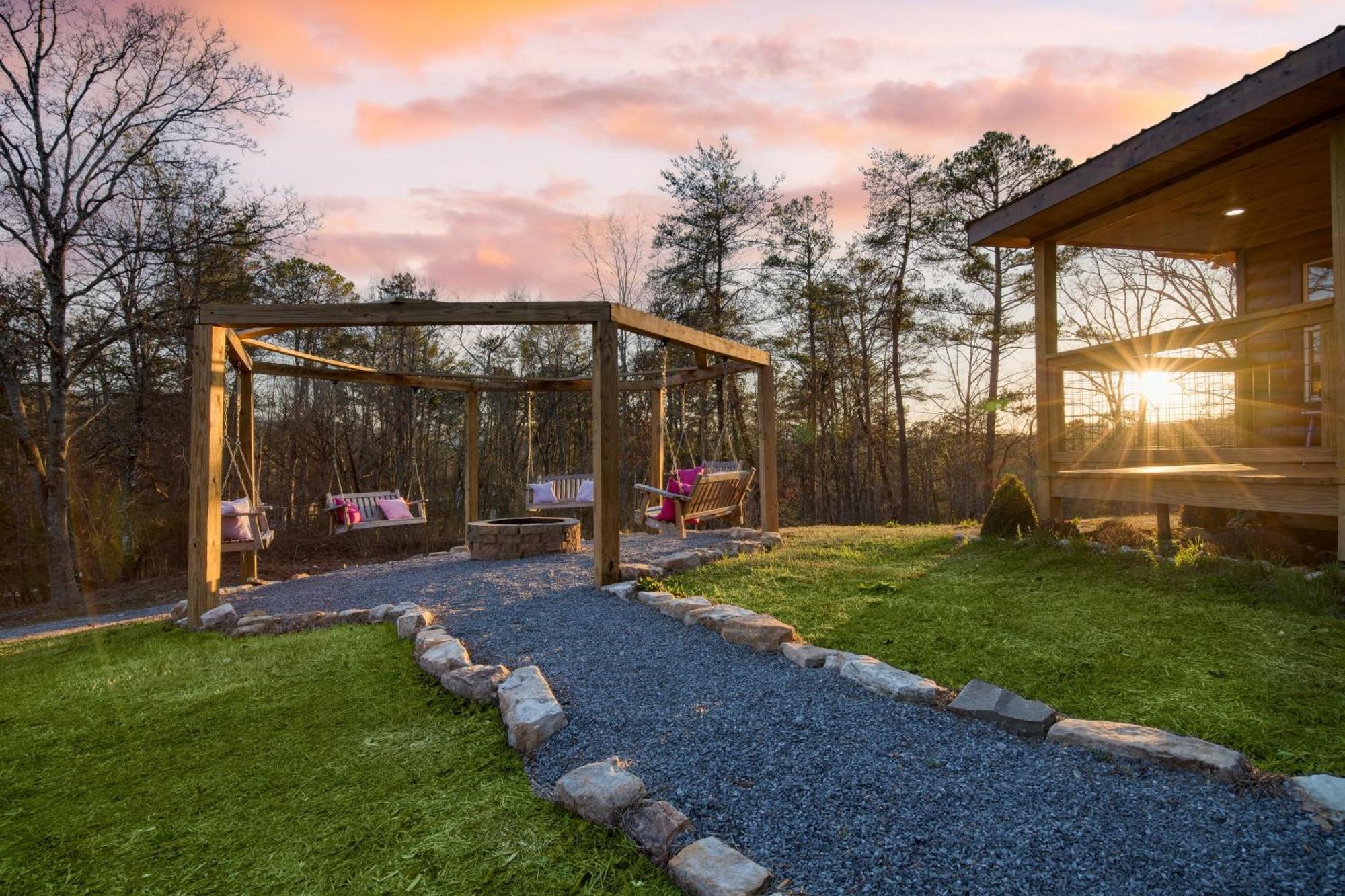 Pink Pines Avantstay Luxury Aesthetic Dream Home Indoor Pool Hot Tub Pigeon Forge Ngoại thất bức ảnh