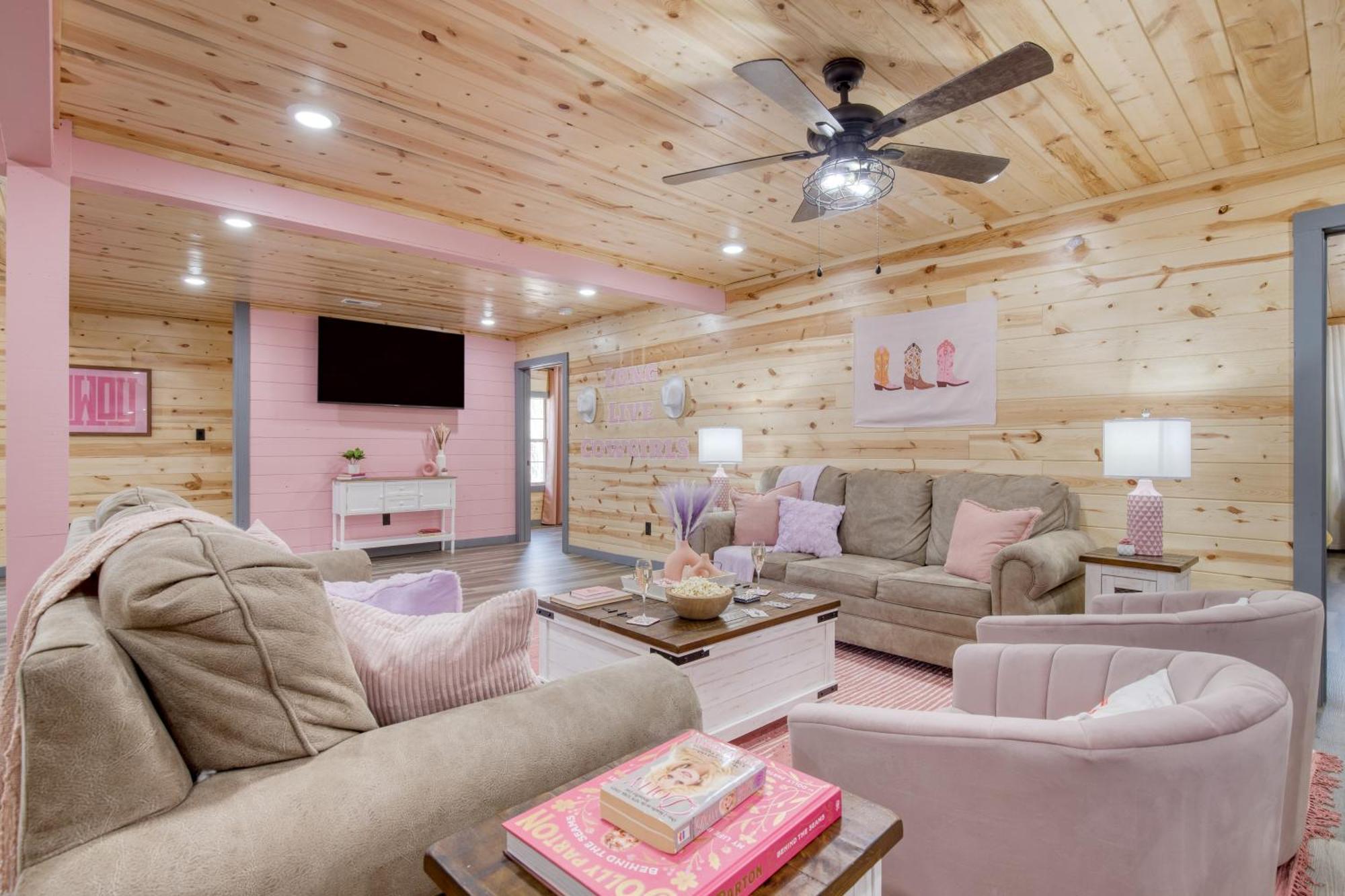 Pink Pines Avantstay Luxury Aesthetic Dream Home Indoor Pool Hot Tub Pigeon Forge Ngoại thất bức ảnh
