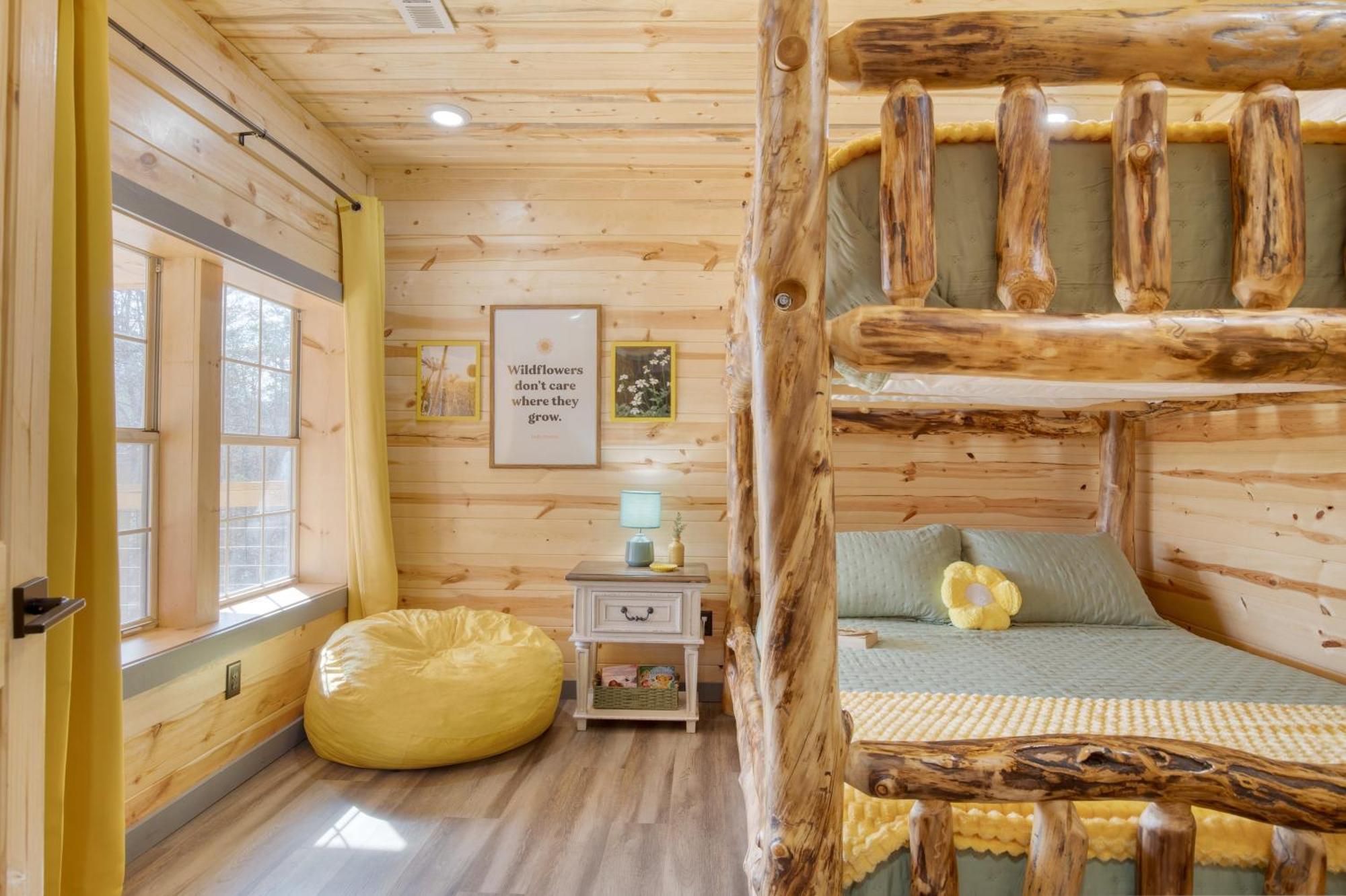 Pink Pines Avantstay Luxury Aesthetic Dream Home Indoor Pool Hot Tub Pigeon Forge Ngoại thất bức ảnh